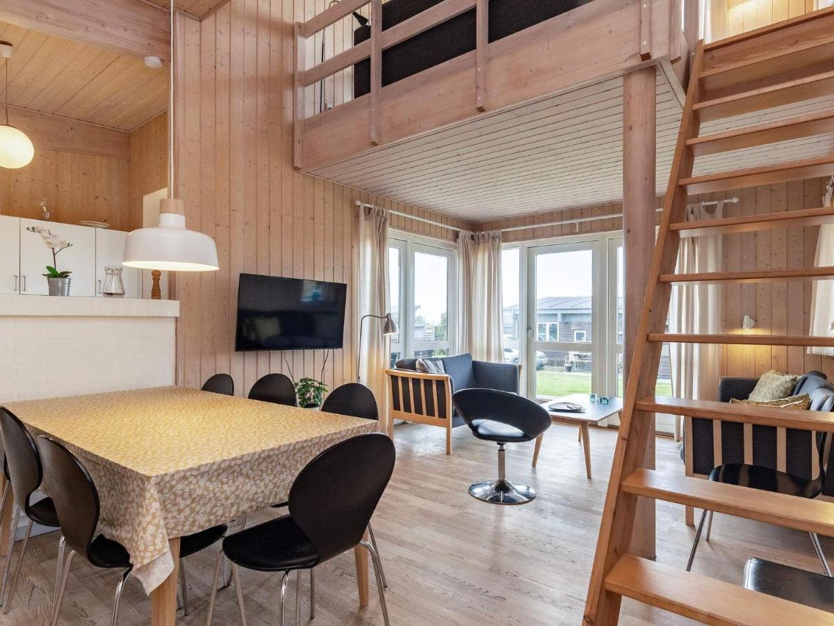 8 Person Holiday Home In Fåborg Kültér fotó