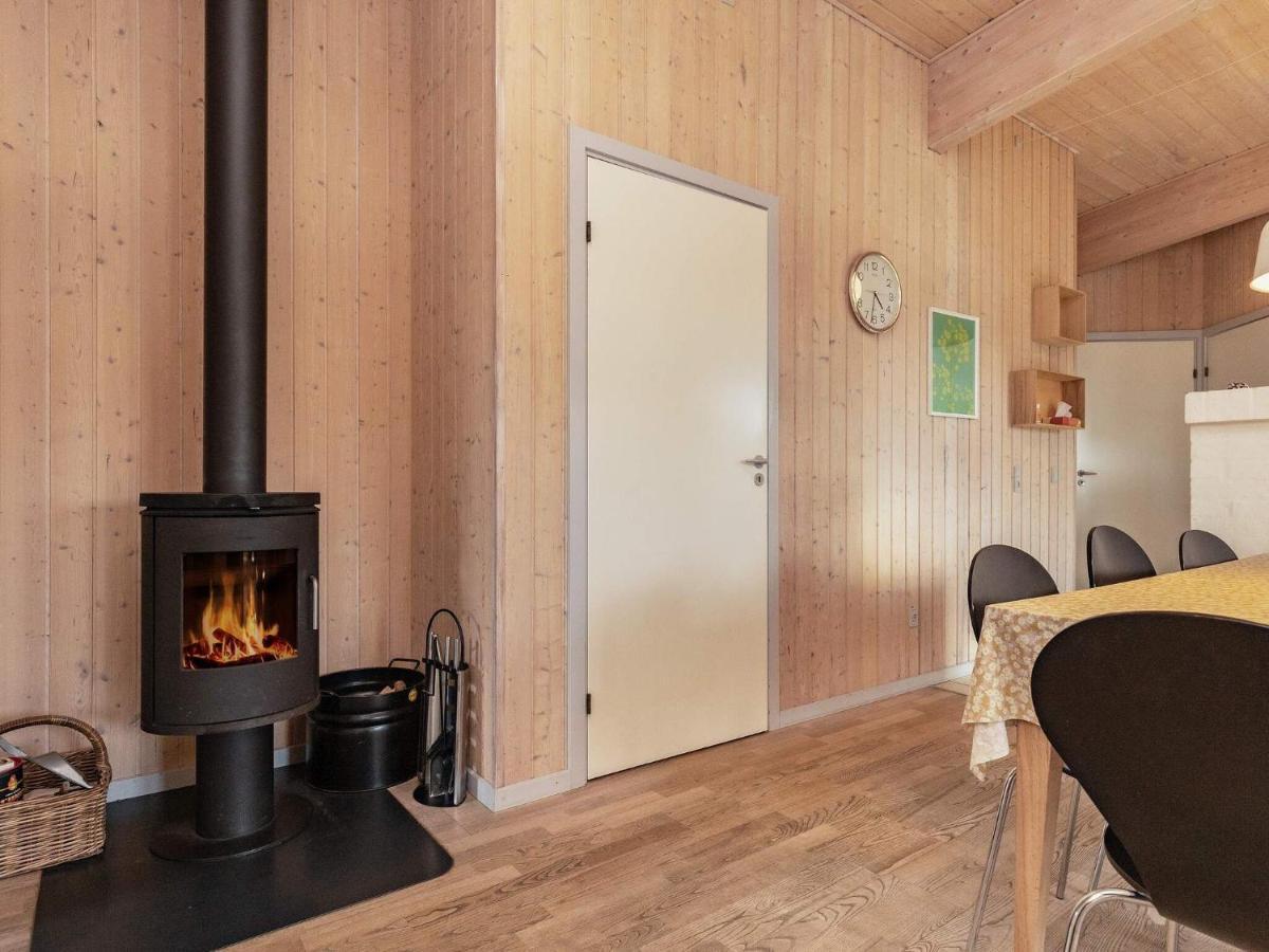 8 Person Holiday Home In Fåborg Kültér fotó